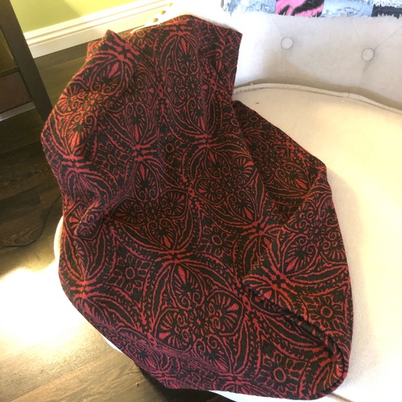 Printed Pencil Skirt - Picture 4 of 6